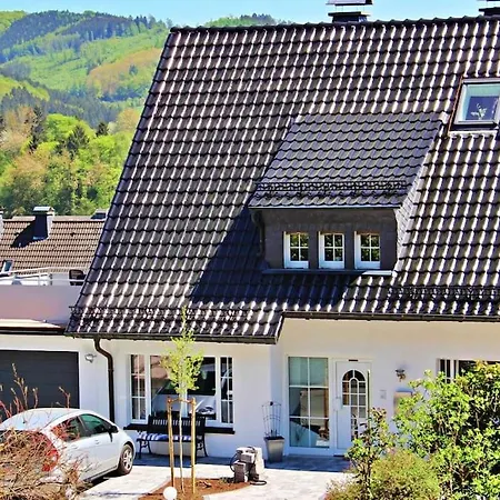 Ferienwohnung Haus Kueppelblick * משדה